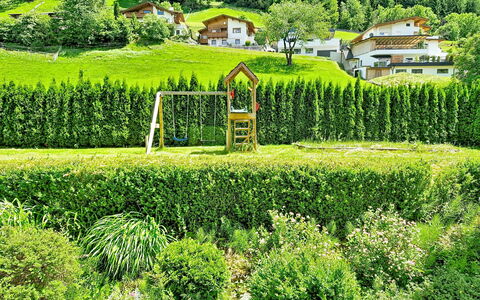 Arzl im Pitztal 15: Verde, Arbusto, Giardino, Hedge, Lotto, Piantagione, Hill Station, Prato, Landscaping