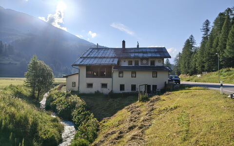 Ferienwohnung Schof: Geografia Montane, Casa, Montagna, Collina, Highland, Catena Montuosa, Paesaggio, Area Rurale, Casa, Valle