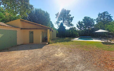 La Jeansarde: Zona Residenziale, Casa, Estate, Shade, Prato, Giardino, Cortile, Backyard, Landscaping, Agriturismo