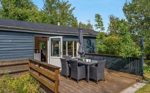 Hedwig - 120M to the Fjord: Legna, Casa, Villetta, Portico, Deck, Latifoglie, Raccordo, Shade, Edifici Giardino, Plank
