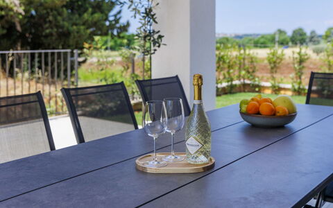 Riata: Tavolo, Mobilia, Cucina & Sala Da Pranzo Tavolo, Tavolo Esterno, Mobili Da Esterno, Sedia, Materiali Naturali, Sala Da Pranzo, Latifoglie, Plank