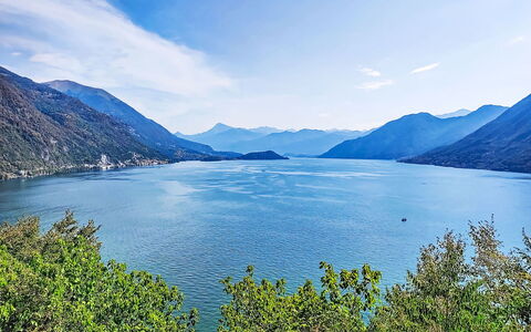 Casa Olivee: Montagna, Cielo, Blu, Geografia Montane, Acqua, Corpo D'Acqua, Risorse Idriche, Collina, Paesaggio Naturale, Catena Montuosa