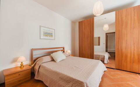 La Casa di Margot: Interior Design, Mobilia, Pavimentazione, Letto, Pavimento, Legna, Camera Da Letto, Soffitto, Camera, Pavimento In Legno
