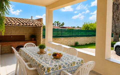 Villa Franca: Mobilia, Sedia, Mobili Da Esterno, Shade, Tavolo Esterno, Cucina & Sala Da Pranzo Tavolo, Terrazza, Giardino, Backyard, Ricorrere