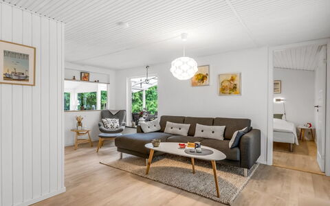 Eike - from the Sea: Mobilia, Interior Design, Pavimentazione, Divano, Pavimento, Parete, Pavimento In Legno, Legna, Soggiorno, Soffitto