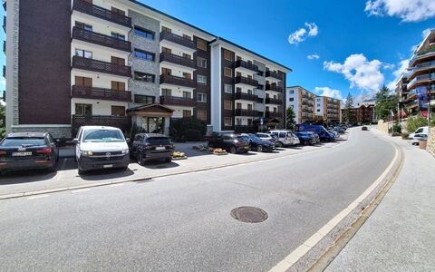 Les Ambassadeurs B 3: Costruzione, Appartamento, Zona Residenziale, Città, Quartiere, Architettura, Insediamento Umano, Urban Design, Condominio, Balcone