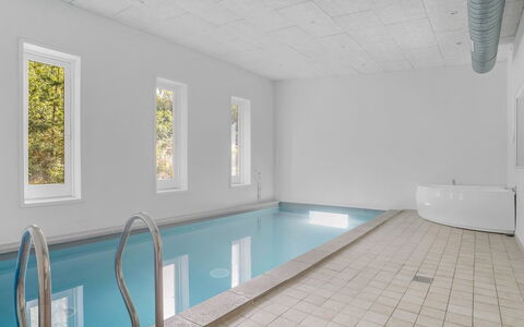 Carlina - from the Sea: Pavimentazione, Soffitto, Pavimento, Interior Design, Appartamento, Illuminazione Diurna, Design, Piscina, Gesso
