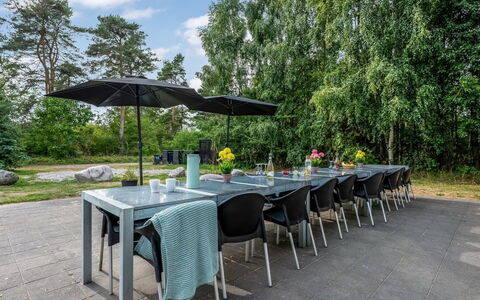 Carlina - from the Sea: Mobilia, Sedia, Mobili Da Esterno, Tavolo, Tavolo Esterno, Cucina & Sala Da Pranzo Tavolo, Shade, Ristorante, Giardino, Terrazza