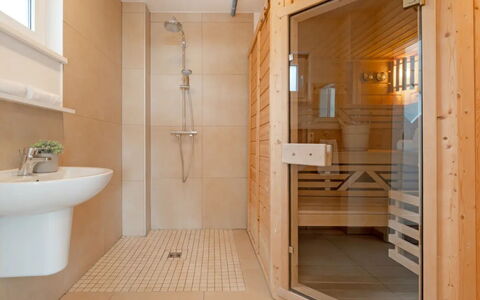 Am Seeufer: Pavimentazione, Interior Design, Pavimento, Legna, Soffitto, Idraulico Fixture, Camera, Bagno, Idraulico, Color Legno