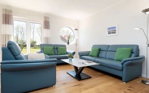 Reiterhof Rickert Glücksklee: Mobilia, Interior Design, Pavimentazione, Divano, Pavimento, Soggiorno, Tavolo, Sedia, Comfort