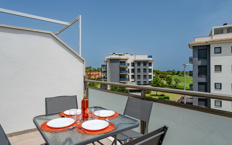 Oliva Nova Cabagua: Sedia, Balcone