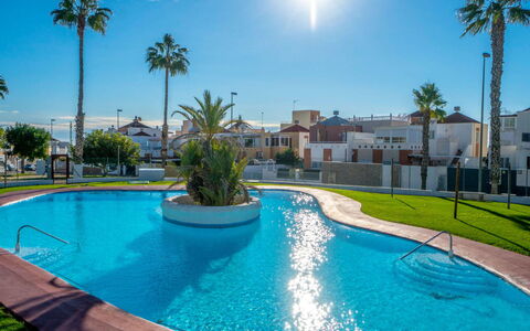 Titanic: Blu, Zona Residenziale, Piscina, Street Luce, Shade, Hotel, Ricorrere, Hacienda