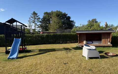 Rəzvan - from the Sea: Giardino, Lotto, Prato, Shade, Backyard, Landscaping, Cortile, Edifici Giardino, Erba Sintetica, Struttura Esterna