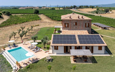 Tenuta Orsini 9+3: Estate, Piscina, Ricorrere, Villa, Agriturismo, Hacienda, Mobili Da Esterno, Ombrello, Hotel, Eco Hotel