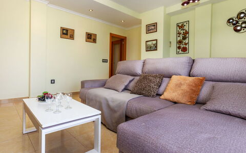 Marina Azul: Mobilia, Interior Design, Pavimentazione, Pavimento, Divano, Legna, Camera, Soggiorno, Casa, Illuminazione