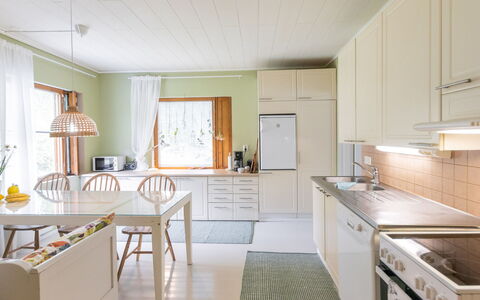Alpola: Interior Design, Pavimentazione, Mobilia, Pavimento, Legna, Soffitto, Pavimento In Legno, Cucina, Camera, Casa
