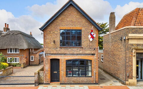 Bognor Regis 602: Manto Stradale, Muratura, Porta, Brick, Pendenza, Driveway