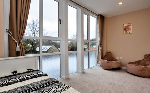 The Kiln: Mobilia, Interior Design, Pavimento, Pavimentazione, Legna, Camera Da Letto, Letto, Camera, Soffitto, Tessile