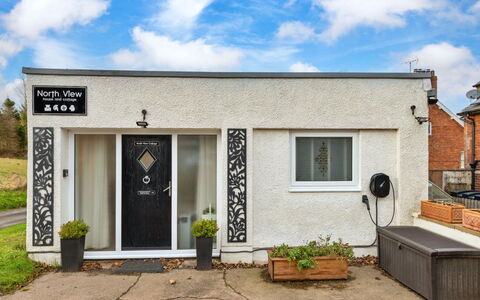 North View Annexe: Porta, Porta A Casa, Calcestruzzo, Cancello, Gesso