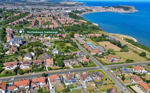 The Penthouse, Scarborough: Costa, Zona Residenziale, Fotografia Aerea, Visione Globale, Costiera E Morfologie Oceanic, Mare, Paesaggio, Oceano, Riva, Sobborgo