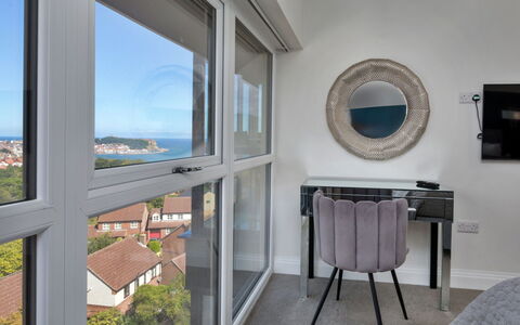 The Penthouse, Scarborough: Interior Design, Pavimento, Pavimentazione, Camera, Appartamento, Soffitto, Mobilia, Casa, Letto, Camera Da Letto