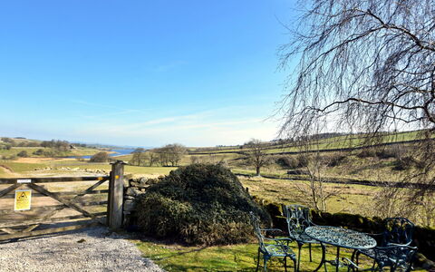 Blackton Farmhouse: Paesaggio Naturale, Paesaggio, Pascolo, Area Rurale, Plain, Landscaping, Prato, Giardino, Prateria, Pascolo