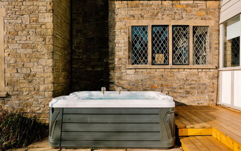 Greenacres: Vasca Da Bagno, Materiale Composito, Idraulico Fixture, Vasca Idromassaggio, Idraulico, Piscina, Hotel