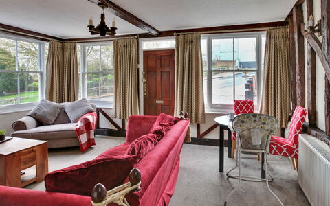 The Red House, Maldon: Mobilia, Interior Design, Legna, Soffitto, Camera, Pavimento, Pavimentazione, Casa, Divano, Soggiorno