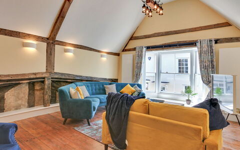 Josua, Maldon: Mobilia, Interior Design, Legna, Soffitto, Divano, Illuminazione, Camera, Casa, Soggiorno, Pavimentazione