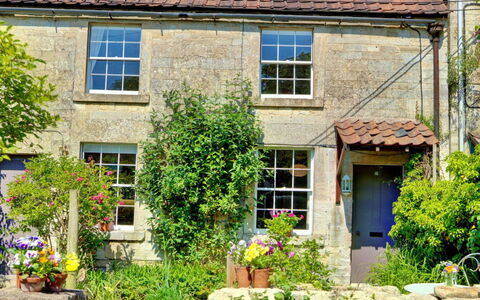 Meadowsweet Cottage: Casa, Arbusto, Villetta, Casa, Area Rurale, Porta, Giardino, Cortile, Backyard