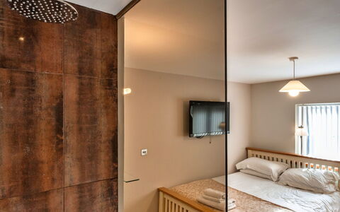 Hollies Cottage, Oak (3 Bed): Interior Design, Pavimentazione, Parete, Pavimento, Mobilia, Legna, Soffitto, Camera Da Letto, Letto, Camera