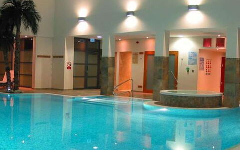 Elizabeth House: Hotel, Piscina, Ricorrere