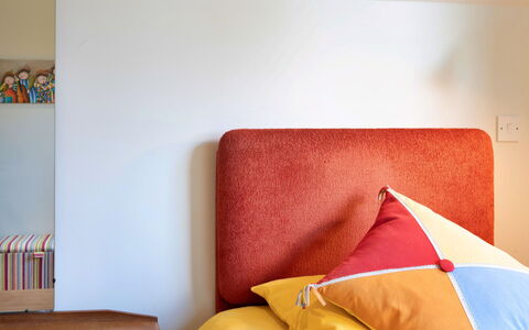 Canal Central: Camera Da Letto, Mobilia, Interior Design, Biancheria, Bedding, Lenzuolo, Letto, Tessile, Camera, Illuminazione