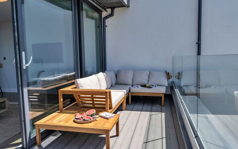 Perrantide: Legna, Pavimento, Pavimentazione, Pavimento In Legno, Deck, Materiale Composito, Balcone, Latifoglie, Appartamento, Mobili Da Esterno