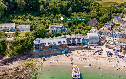 Bownder House: Costa, Estate, Costiera E Morfologie Oceanic, Riva, Spiaggia, Mare, Attrazione Turistica, Fotografia Aerea, Ricorrere, Visione Globale