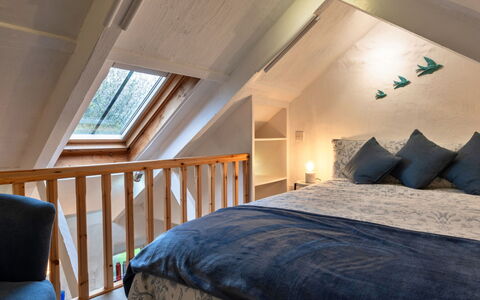 Spray Barn: Interior Design, Mobilia, Camera Da Letto, Legna, Letto, Soffitto, Pavimentazione, Pavimento, Camera, Bedding