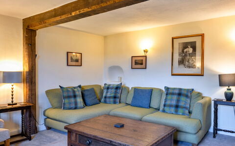 Syncocks Farm Cottage: Mobilia, Parete, Divano, Interior Design, Soggiorno, Pavimentazione, Casa, Cornice, Camera, Pavimento