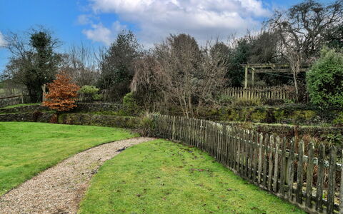 Syncocks Farm Cottage: Arbusto, Giardino, Paesaggio, Recinzione, Pascolo, Comunita 'Impianto, Lotto, Groundcover, Home Scherma
