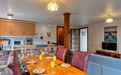 Tarquol Cottage, Stowford