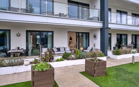 Plymouth City Apartment 15: Appartamento, Balcone, Landscaping, Passerella, Cortile