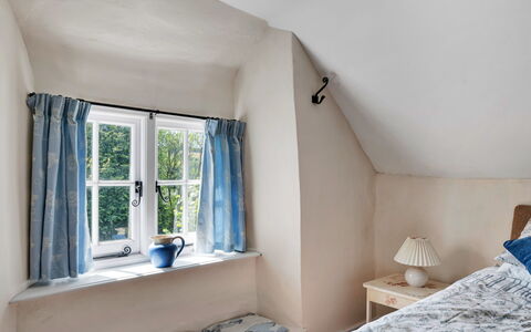 Filspholly: Legna, Mobilia, Camera Da Letto, Interior Design, Casa, Pavimento, Letto, Camera, Bedding, Biancheria