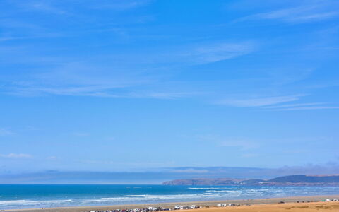 Thorndale: Cielo, Blu, Orizzonte, Costa, Spiaggia, Mare, Costiera E Morfologie Oceanic, Nube, Oceano, Riva