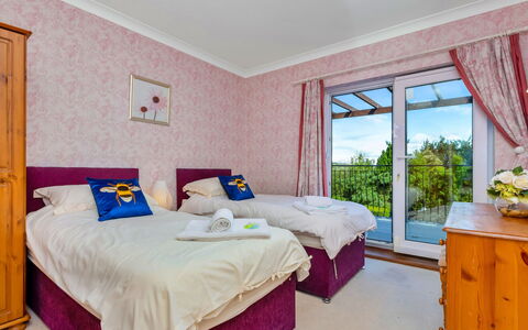 Cliff Lodge: Casa, Appartamento, Biancheria, Hotel, Camera Da Letto, Bedding, Villa, Letto, Lenzuolo, Cuscino