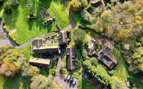 Lea Hill, Woodpecker: Paesaggio, Visione Globale, Casa, Fotografia Aerea, Area Rurale, Villaggio, Villetta, Estate, Giardino, Landscaping