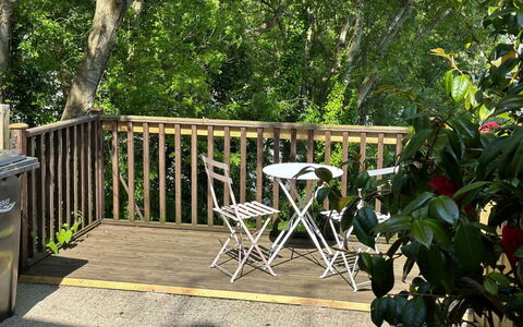 Palm Cott: Legna, Mobilia, Mobili Da Esterno, Portico, Tavolo Esterno, Recinzione, Deck, Color Legno, Latifoglie, Colonna