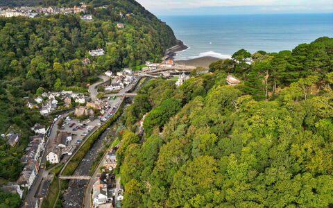 River Cottage: Vegetazione, Paesaggio Naturale, Paesaggio, Highland, Costa, Costiera E Morfologie Oceanic, Terreno, Hill Station, Attrazione Turistica, Promontorio
