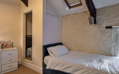 Trimstone Manor - Paddock Cottage