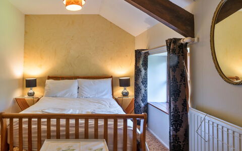 Mill Cottage, Great Houndbeare Farm: Mobilia, Parete, Interior Design, Letto, Legna, Camera Da Letto, Soffitto, Pavimento, Pavimentazione, Camera