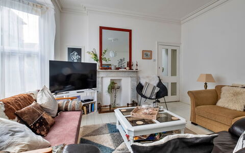 Isle of Wight 601: Mobilia, Interior Design, Pavimentazione, Parete, Pavimento, Legna, Divano, Soggiorno, Camera, Soffitto