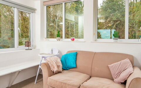Arfron: Interior Design, Mobilia, Divano, Legna, Pavimentazione, Pavimento, Casa, Soggiorno, Camera, Appartamento
